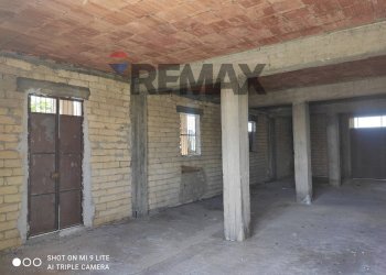 Parcheggio - Warehouse contrada marvezzaro
 
47, Paterno - photo 1