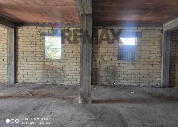 Non correlato - Warehouse contrada marvezzaro
 
47, Paterno - photo 12