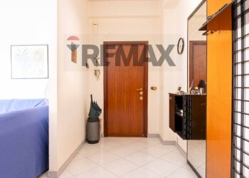 Hall / corridoio - Appartamento Via San Domenico Savio
 
3, Gravina di Catania - foto 2