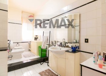 Bagno - Appartamento Via San Domenico Savio
 
3, Gravina di Catania - foto 10