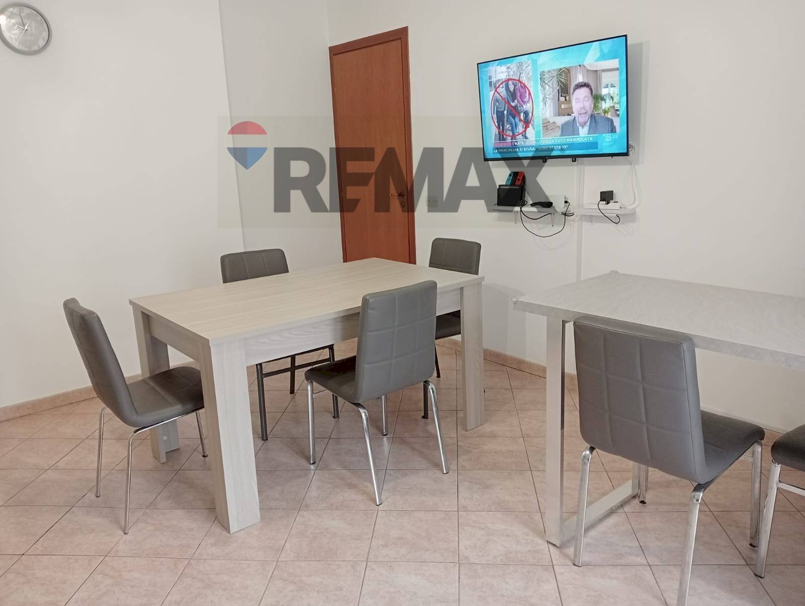 Sala da pranzo - Quadrilocale Via Federico de Roberto
 
26, Mascali - foto 2