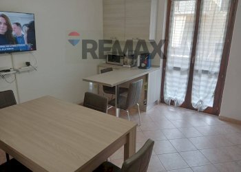 Sala da pranzo - Quadrilocale Via Federico de Roberto
 
26, Mascali - foto 13