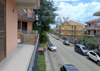 Edificio all\'aperto - Four-room apartment Via Federico de Roberto
 
26, Mascali - photo 22