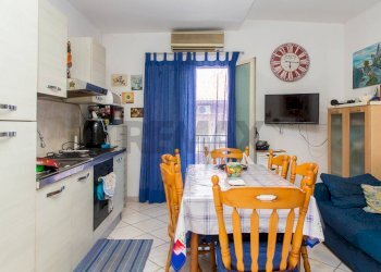 Sala da pranzo - Trilocale Via Vittorio Emanuele
 
104, Gravina di Catania - foto 3