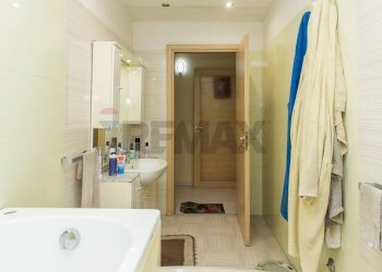 Bagno - Trilocale Via Vittorio Emanuele
 
104, Gravina di Catania - foto 10
