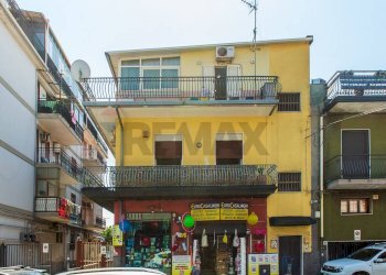 Edificio all\'aperto - Trilocale Via Vittorio Emanuele
 
104, Gravina di Catania - foto 20