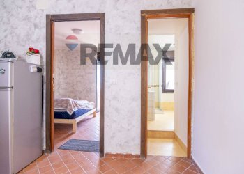 Hall / corridoio - Two-room apartment Via Plebiscito
 
449, Catania - photo 4