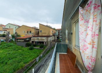 Balcone - Quadrilocale Via Toscana
 
4, Catania - foto 10