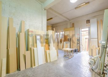 Stanza vuota - Locale Commerciale Via Mandrà
 
13/B, Catania - foto 15