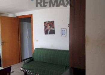 Soggiorno - Quadrilocale Via Contrada Sillemi - Unità d'Italia
 
8-10, Letojanni - foto 7