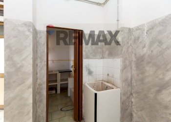 Bagno - Locale Commerciale VIA LENIN
 
90, Misterbianco - foto 9