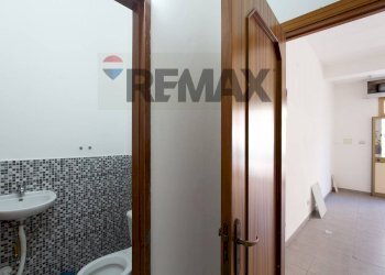 Bagno - Locale Commerciale VIA LENIN
 
90, Misterbianco - foto 14