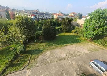 posti auto - Quadrilocale via Vignareto
 
12, Besana in Brianza - foto 8