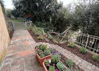 Giardino - Trilocale Monteverdi Marittimo - foto 4