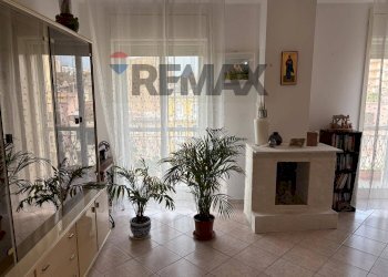 Soggiorno - Appartamento piazza Leone Cuella
 
12, Siracusa - foto 5