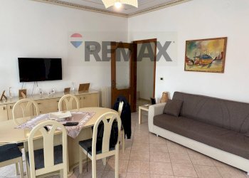 Sala da pranzo - Appartamento piazza Leone Cuella
 
12, Siracusa - foto 6