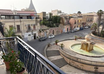 Balcone - Appartamento piazza Leone Cuella
 
12, Siracusa - foto 10