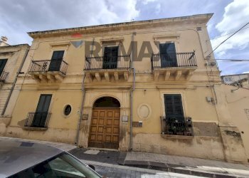 Edificio all\'aperto - Independent house Vico Bronzetti
 
3, Noto - photo 1