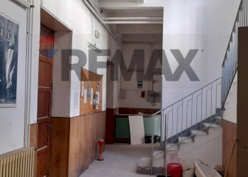 Scale - Commercial Premises Via Santissimo Salvatore
 
12, Caltagirone - photo 7
