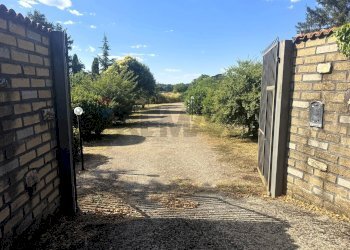 Giardino - Villa Via Romana
 
190/A, Mazzano Romano - photo 53