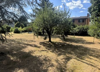 Giardino - Villa Via Romana
 
190/A, Mazzano Romano - photo 60