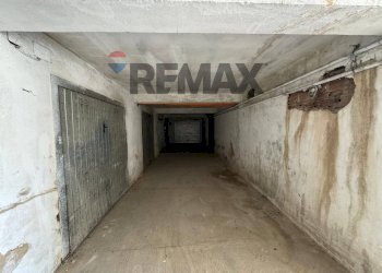 Non correlato - Box Via Salvemini
 
2a, Vieste - foto 2