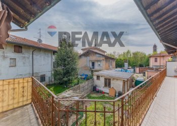 Balcone - Trilocale via foro san martino
 
12, Cassano Magnago - foto 8