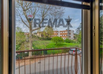 Balcone - Trilocale via foro san martino
 
12, Cassano Magnago - foto 10