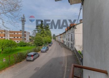 Edificio all\'aperto - Trilocale via foro san martino
 
12, Cassano Magnago - foto 11