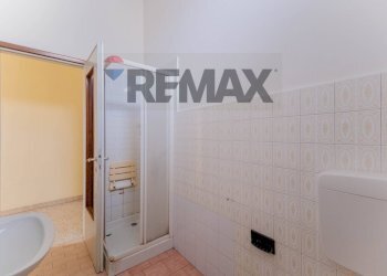 Bagno - Trilocale via foro san martino
 
12, Cassano Magnago - foto 18