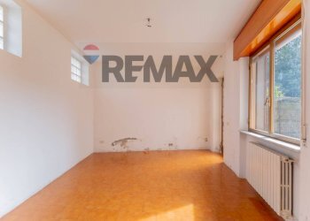 Stanza vuota - Trilocale via foro san martino
 
12, Cassano Magnago - foto 29