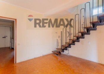 Stanza vuota - Trilocale via foro san martino
 
12, Cassano Magnago - foto 32