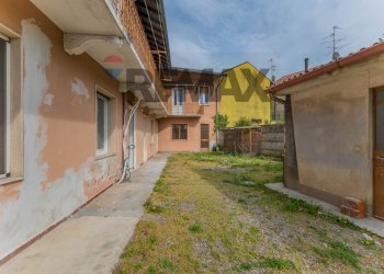 Giardino - Trilocale via foro san martino
 
12, Cassano Magnago - foto 40