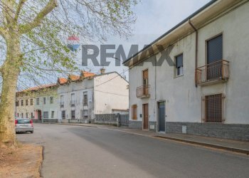 Edificio all\'aperto - Trilocale via foro san martino
 
12, Cassano Magnago - foto 41