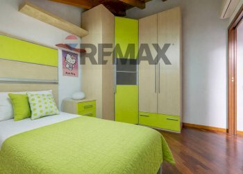 Camera / camera da letto - Attic Via Antonio Grmasci
 
4, Vanzaghello - photo 15