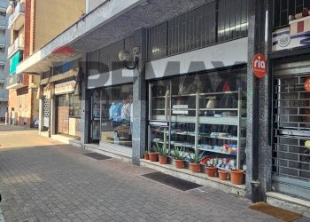 Edificio all\'aperto - Commercial Activity VIA SANREMO
8, San Giuliano Milanese - photo 3