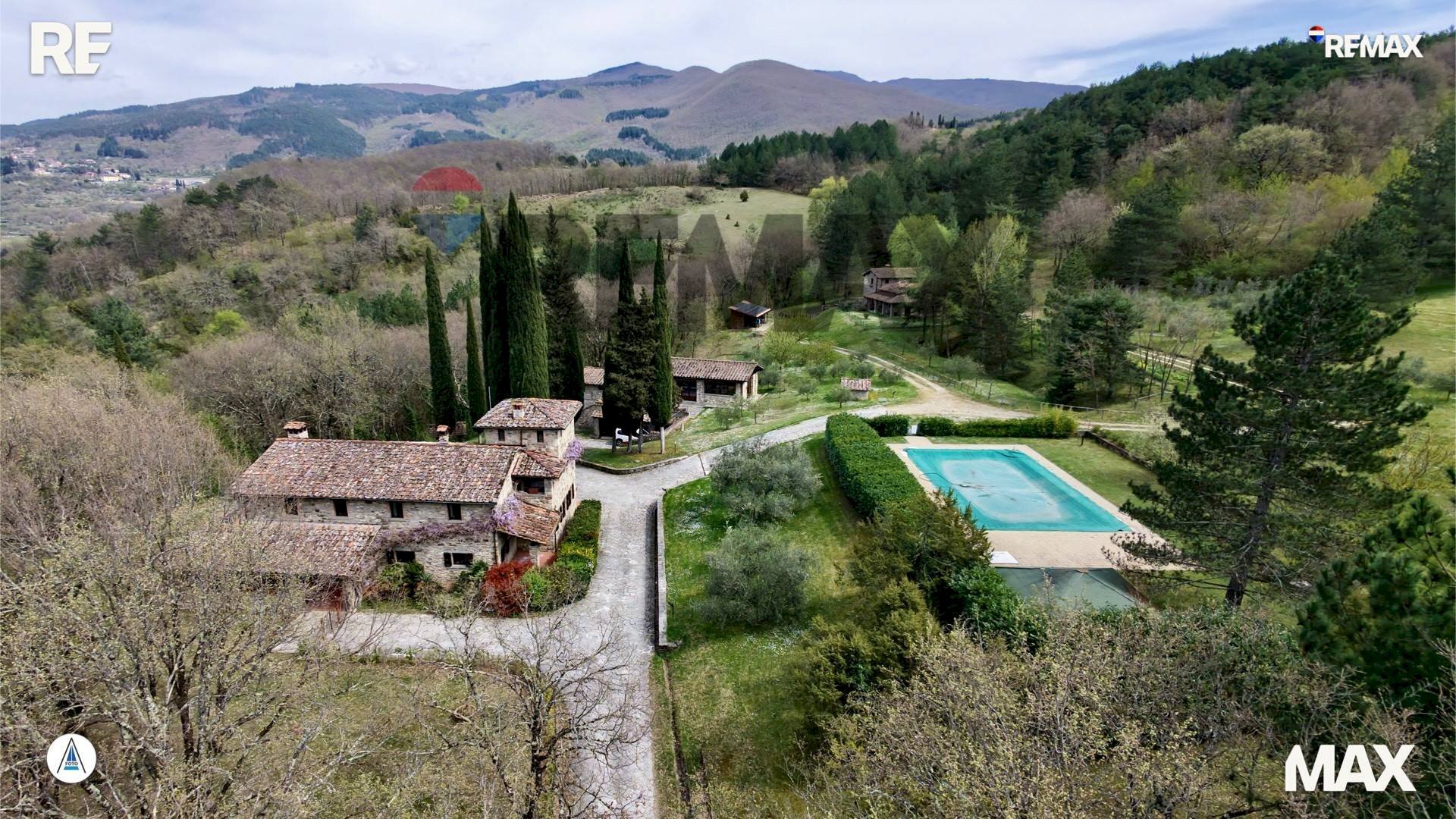 Vista delle montagne - Agriturismo via di vallebona
 
83, Chiusi della Verna - foto 2