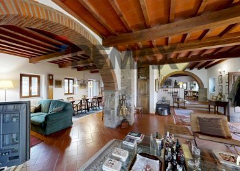 Sala da pranzo - Agriturismo via di vallebona
 
83, Chiusi della Verna - foto 28