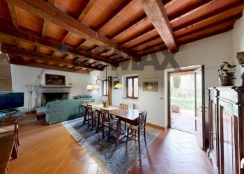 Sala da pranzo - Agriturismo via di vallebona
 
83, Chiusi della Verna - foto 29