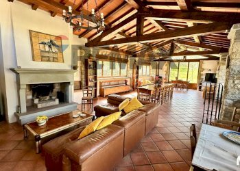 Sala da pranzo - Agriturismo via di vallebona
 
83, Chiusi della Verna - foto 55