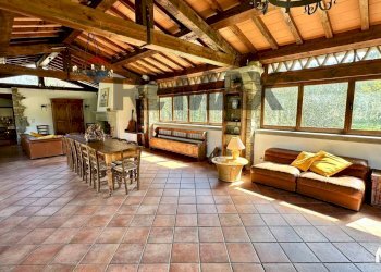 Sala da pranzo - Agriturismo via di vallebona
 
83, Chiusi della Verna - foto 57