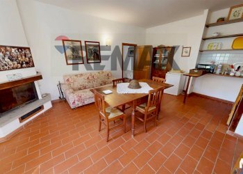 Sala da pranzo - Agriturismo via di vallebona
 
83, Chiusi della Verna - foto 64