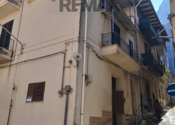 Edificio all\'aperto - Casa indipendente Via della Provvidenza
 
18/20, San Giuseppe Jato - foto 1