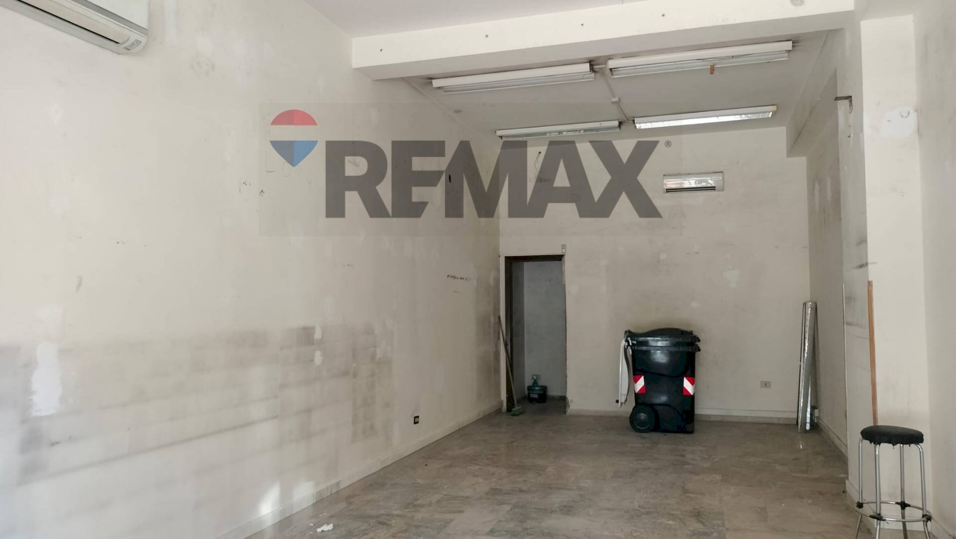 Parcheggio - Negozio via Santuario di Cruillas
 
25, Palermo - foto 3