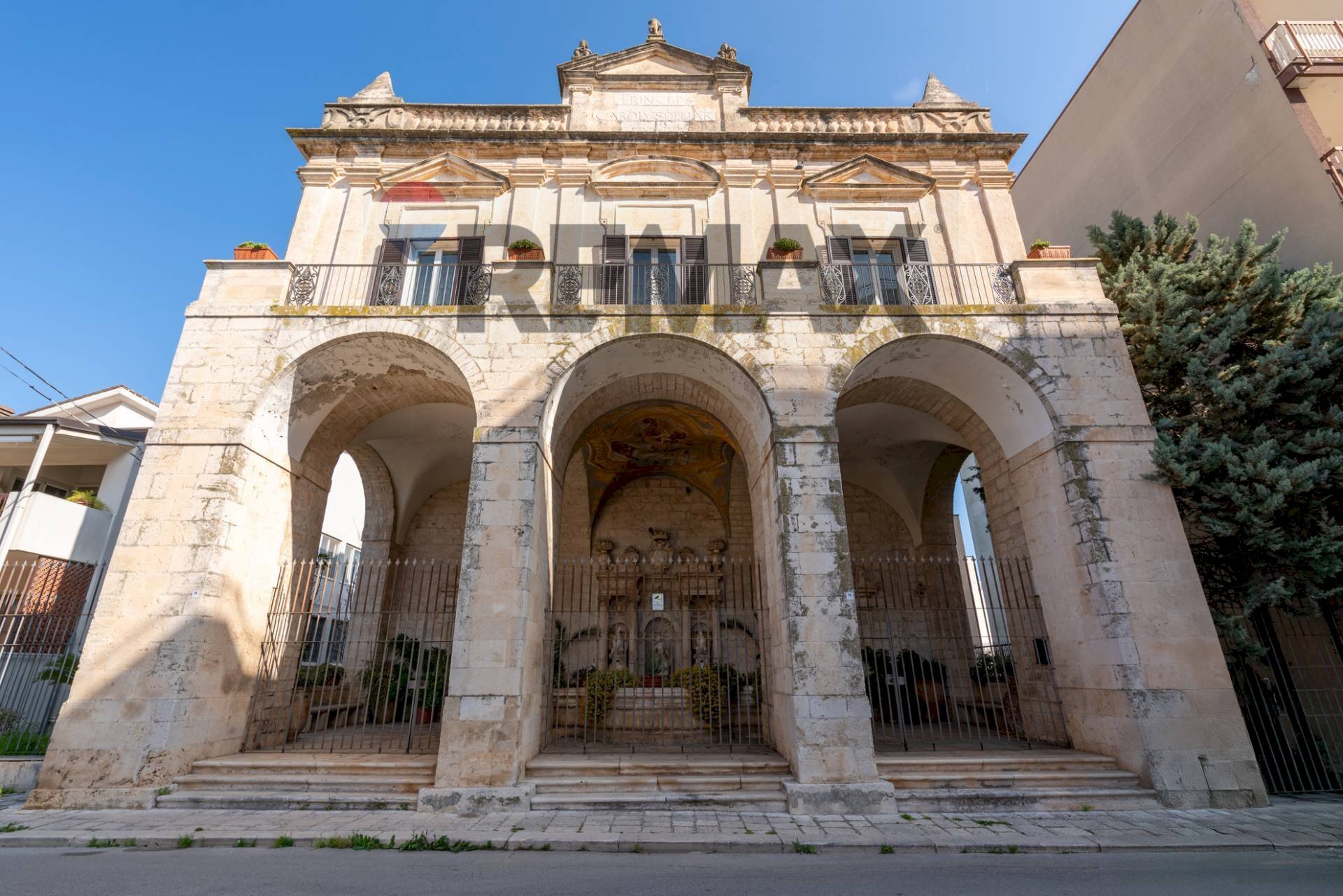 Edificio all\'aperto - Casa indipendente Vito Luciani
 
16, Acquaviva delle Fonti - foto 1