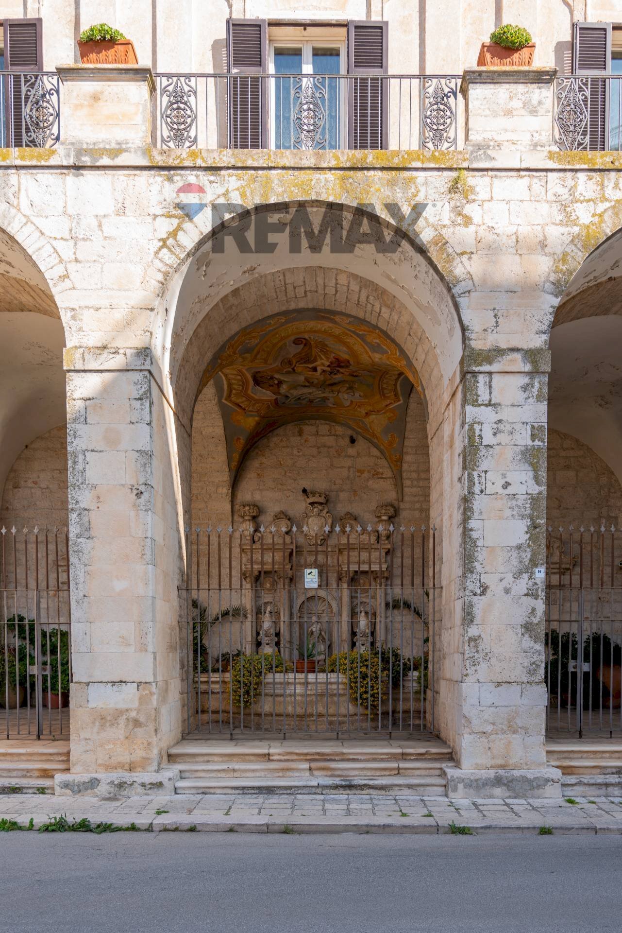 Edificio all\'aperto - Casa indipendente Vito Luciani
 
16, Acquaviva delle Fonti - foto 2