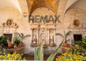 Cantina - Casa indipendente Vito Luciani
 
16, Acquaviva delle Fonti - foto 3