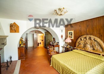 Camera / camera da letto - Casa indipendente Vito Luciani
 
16, Acquaviva delle Fonti - foto 14