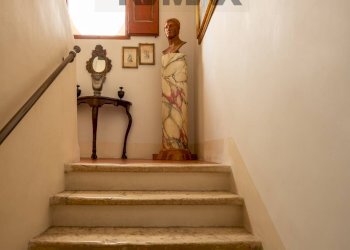 Scale - Casa indipendente Vito Luciani
 
16, Acquaviva delle Fonti - foto 16