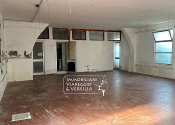 Foto 2 - Warehouse via Dante
 
128, Fucecchio - photo 2